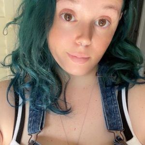 Meet your Posher, Alexandra